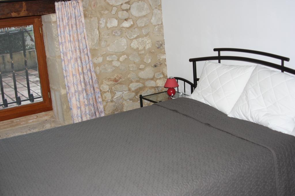 B&B La Tuquette Beaugas Экстерьер фото